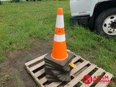 (10) Traffic Cones