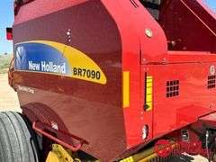 2013  New Holland  BR7090  Specialty Crop Baler