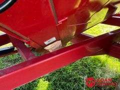 2011  J & M  875-18   Grain Cart