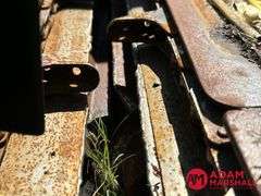1999  John Deere  893  Corn Head - 8R30