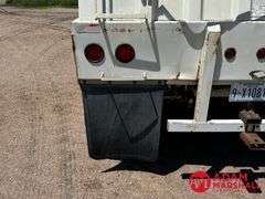 1996  Dakota  3200 Hopper  Grain Trailer - 32FT