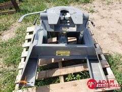 B&W  Companion  5th Wheel Hitch
