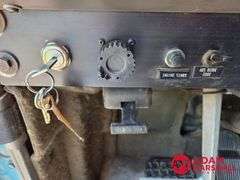 1993  International  Eagle 9300  Straight Truck