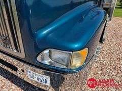 1999  International  9400  Straight Truck