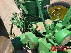 1958  John Deere  520  Row-Crop Tractor