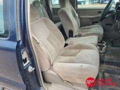 2005  Chevrolet  Silverado 2500  Pickup - Gasoline