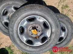 (5) Tires & Rims - 235/70R17