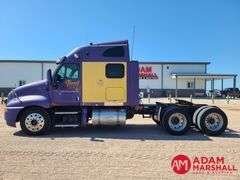 2000  Kenworth  T2000  Semi Truck