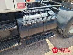 1991  International  8100  Semi Truck