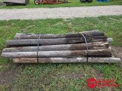 (25) Wood Post - 8FT