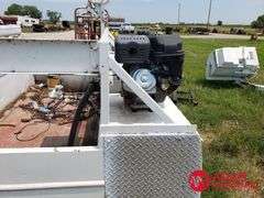 Altec  Utility Bed w/ Boom