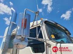 2016  Kenworth  T880  Semi Truck