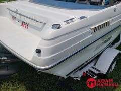 1992  Rinker  186 Captiva  V-Hull Boat - 18FT