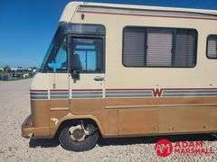 1988  Chevrolet   P30 Superchief Motorhome - 31FT
