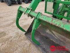 1984  John Deere  2950  Tractor w/Loader
