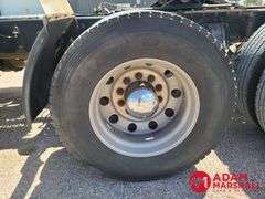 2014  Kenworth  W900  Semi Truck