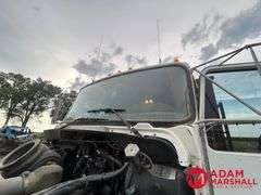 2008  Kenworth  T300  Straight Truck