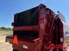 2013  New Holland  BR7090  Specialty Crop Baler