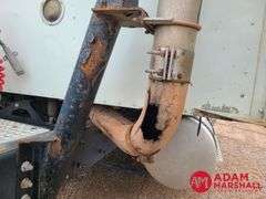 2004  International  9400t  Semi Truck