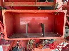 2013  New Holland  BR7090  Specialty Crop Baler