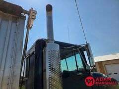 1999  International  9400  Straight Truck