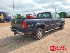 2005  Chevrolet  Silverado 2500  Pickup - Gasoline