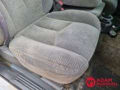 2004  Chevrolet  Silverado 3500  Pickup - Gasoline