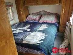1993  NU-WA  Hitchhiker  Camper Trailer - 30FT