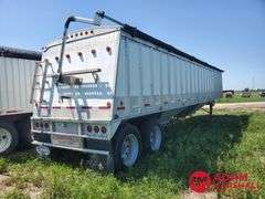 2000  Cornhusker  Hopper Grain Trailer  - 48FT