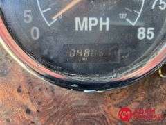 1999  International  9400  Straight Truck