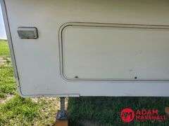 2002  Keystone  Cougar  5th Wheel Camper - 28FT