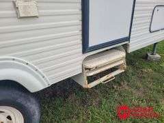 1993  NU-WA  Hitchhiker  Camper Trailer - 30FT