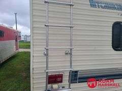 1993  NU-WA  Hitchhiker  Camper Trailer - 30FT