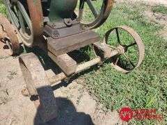 John Deere  Hit & Miss Motor On Cart