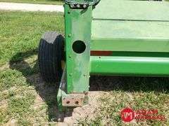 John Deere  Pull Type Silage Chopper