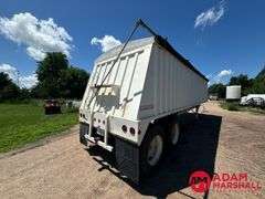 1996  Dakota  3200 Hopper  Grain Trailer - 32FT