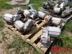 (7) Reinke  Pivot Center Drives
