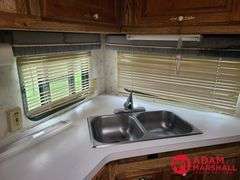 1993  NU-WA  Hitchhiker  Camper Trailer - 30FT