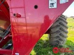 2011  J & M  875-18   Grain Cart