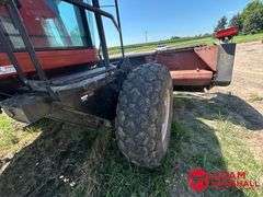 2005  Hesston  9240  Swather