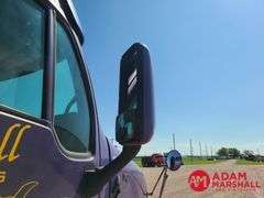 2000  Kenworth  T2000  Semi Truck