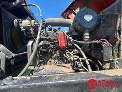 2005  Hesston  9240  Swather
