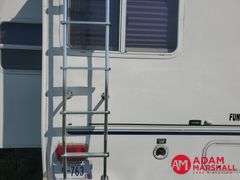 2002  Keystone  Cougar  5th Wheel Camper - 28FT