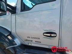2016  Kenworth  T680  Semi Truck