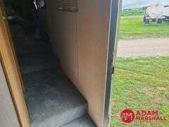 1993  NU-WA  Hitchhiker  Camper Trailer - 30FT