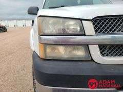 2004  Chevrolet  Silverado 3500  Pickup - Gasoline