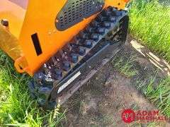 Unused 2024 Land Hero Mini Skid Steer Loader - Gasoline