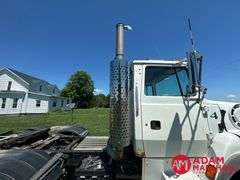 1995  Ford  LTA9000   Semi Truck - Diesel
