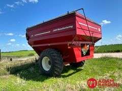 2011  J & M  875-18   Grain Cart
