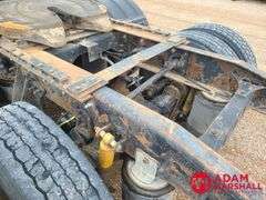 2005  International Harvester  8000  Semi Truck